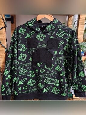 Minecraft Mad Engine Creeper Graphic Hoodie Youth XL 18/20